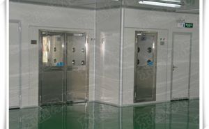 风淋室(货淋室)特点及应用于净化无尘洁净室介绍【东鑫净化】